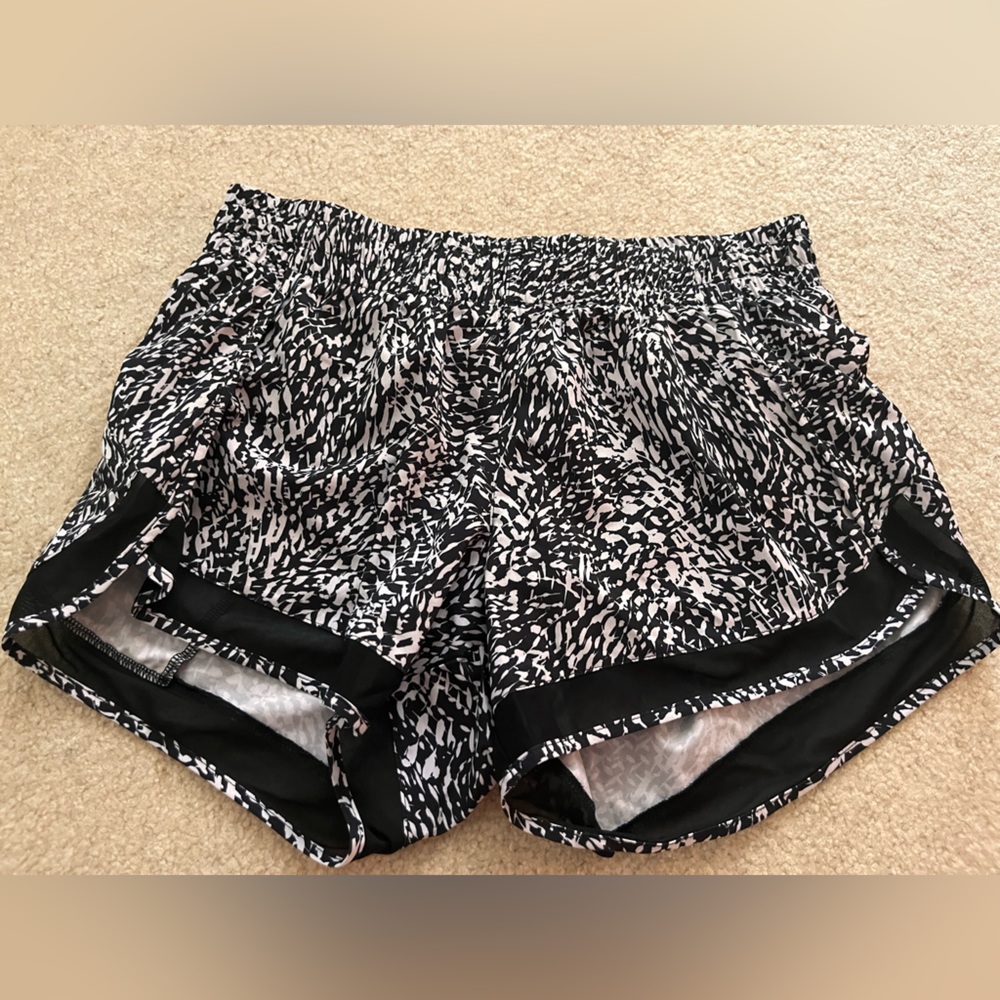 Athleta Black and White Women's Shorts